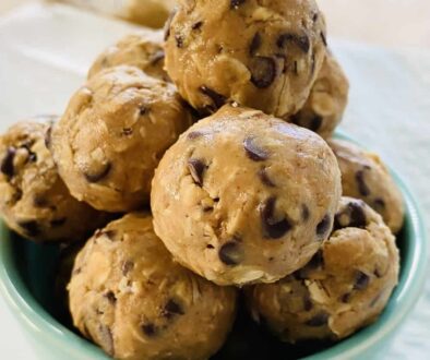 Yogurt Peanut Butter Dessert Balls